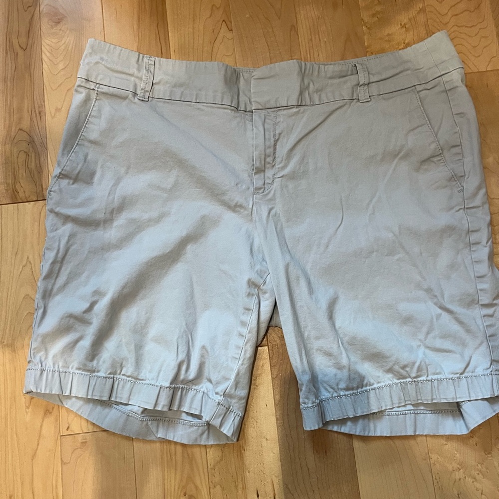 J.Crew Women’s Grey Cotton Shorts size 14